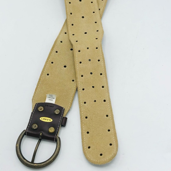 OLD NAVY CUTOUT BELT - Picture 10 of 16